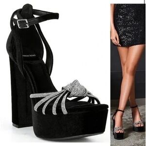 Gianni Bini Black and Silver Rhinestone Anissa velvet Platform Heels 10